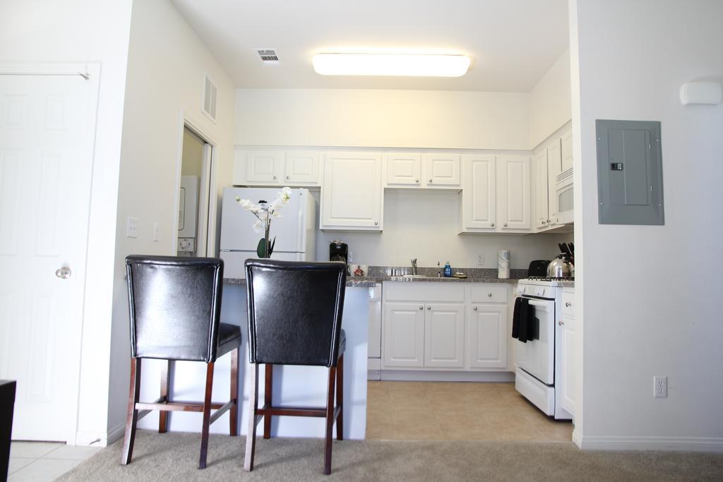 On-Base Suites Fort Irwin Buitenkant foto