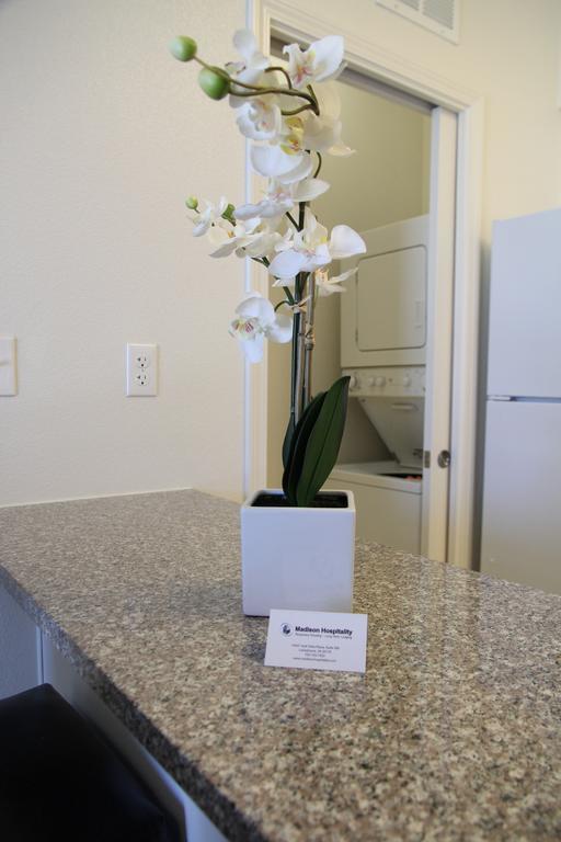 On-Base Suites Fort Irwin Buitenkant foto