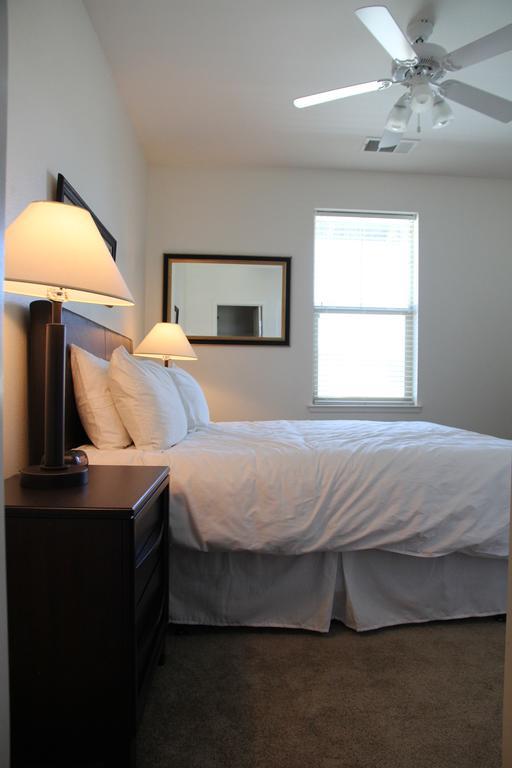 On-Base Suites Fort Irwin Buitenkant foto