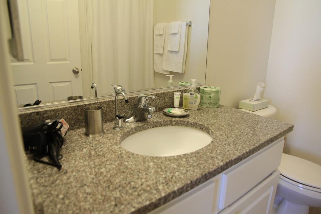 On-Base Suites Fort Irwin Buitenkant foto